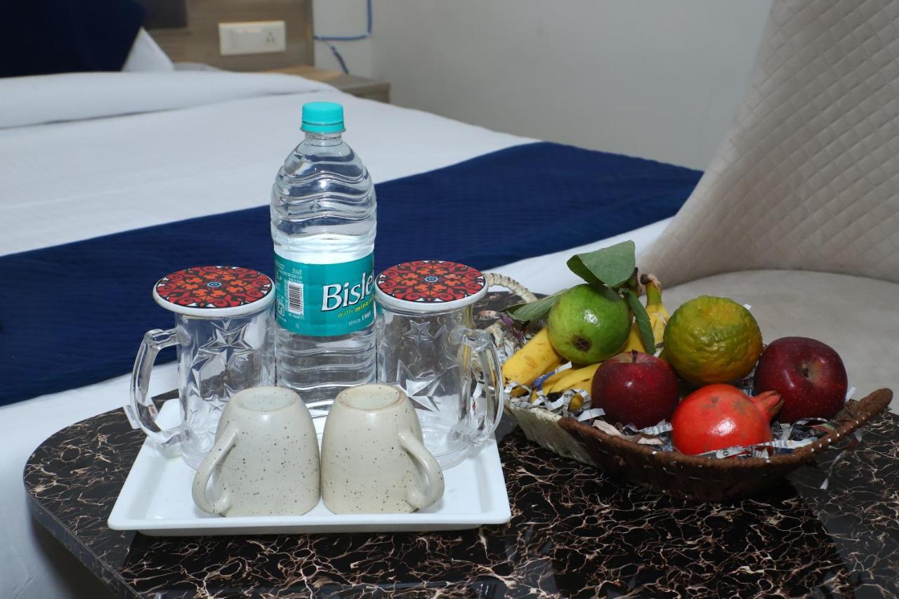 Lyf Corporate Suites - Noida Sector 19 Esterno foto