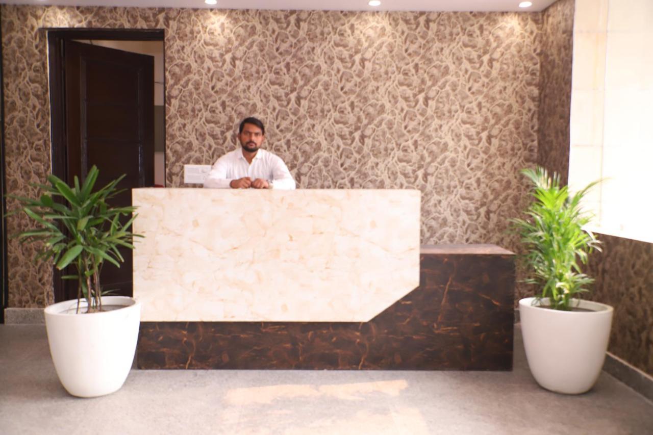 Lyf Corporate Suites - Noida Sector 19 Esterno foto