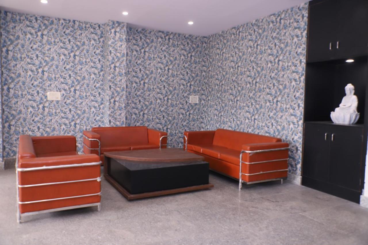 Lyf Corporate Suites - Noida Sector 19 Esterno foto